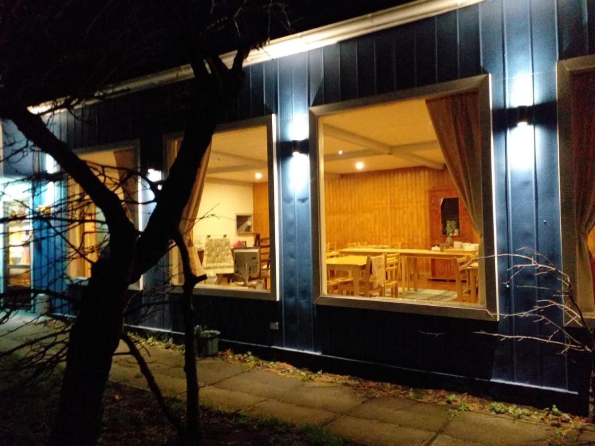 Hostal Los Pinos Puerto Natales Extérieur photo