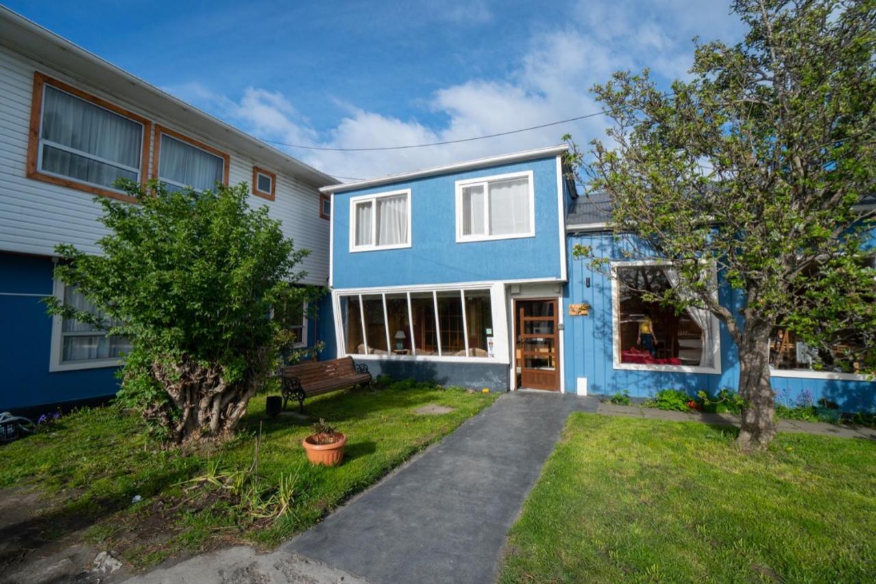 Hostal Los Pinos Puerto Natales Extérieur photo