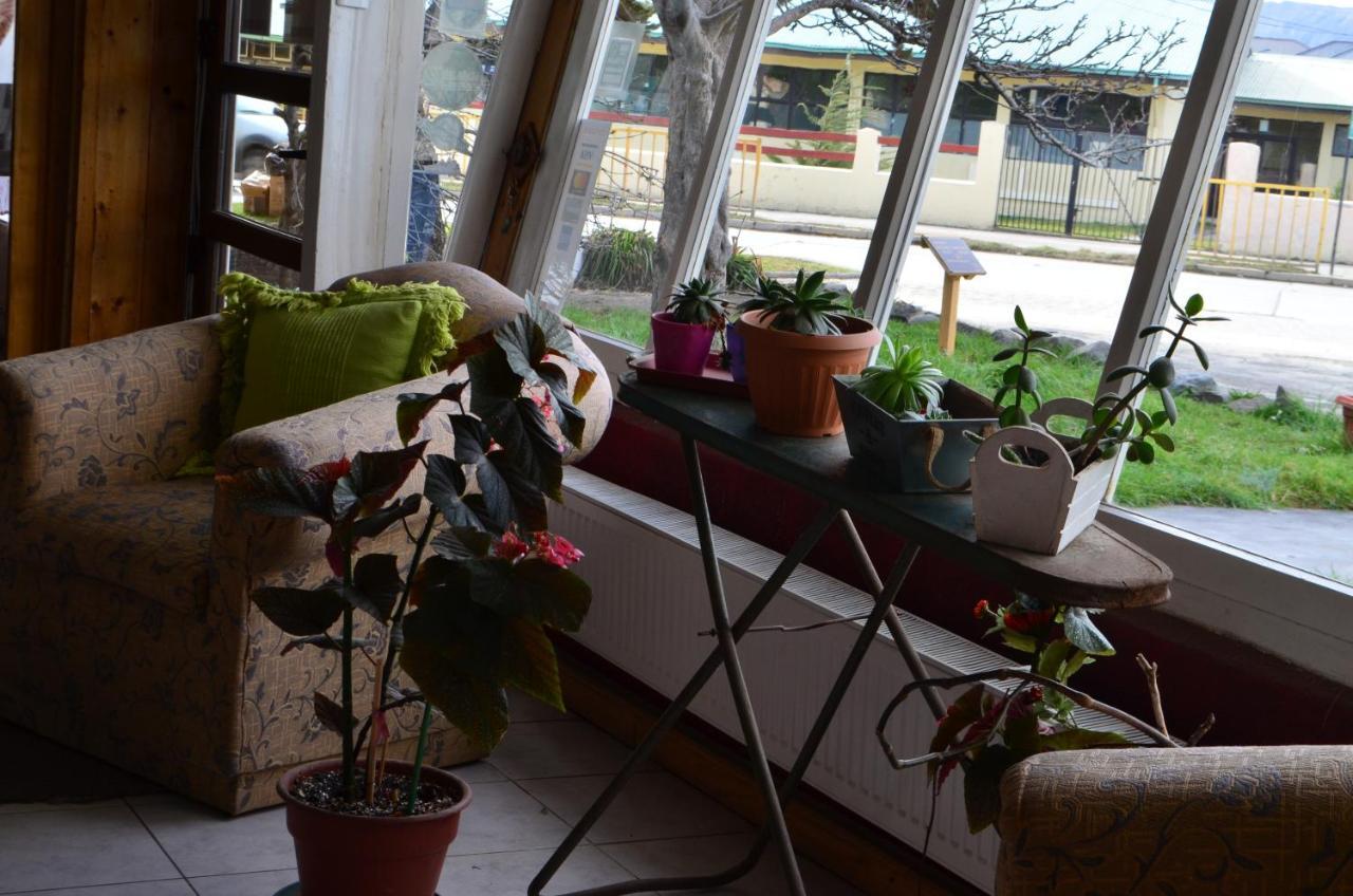 Hostal Los Pinos Puerto Natales Extérieur photo