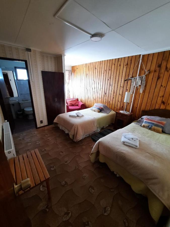 Hostal Los Pinos Puerto Natales Extérieur photo