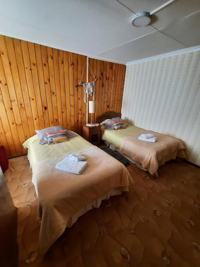 Hostal Los Pinos Puerto Natales Extérieur photo