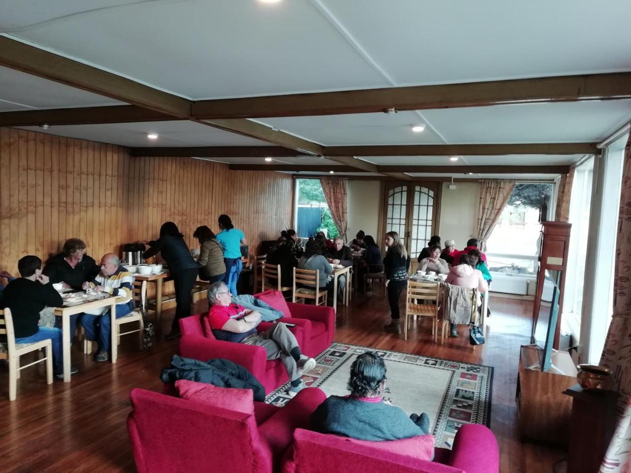 Hostal Los Pinos Puerto Natales Extérieur photo